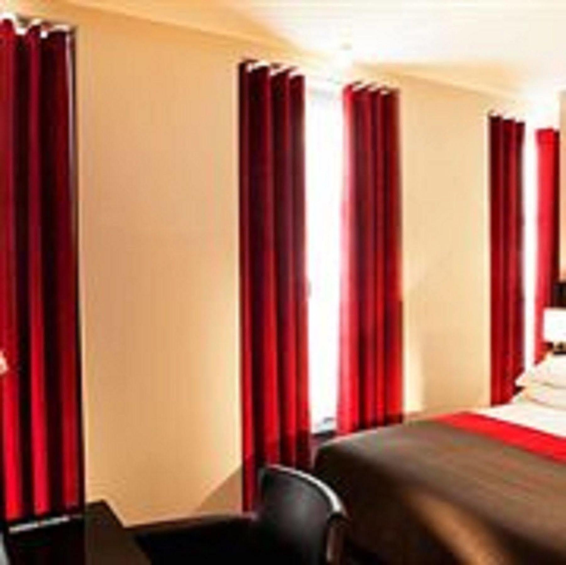 Hotel Caron Le Marais Paris Exteriör bild